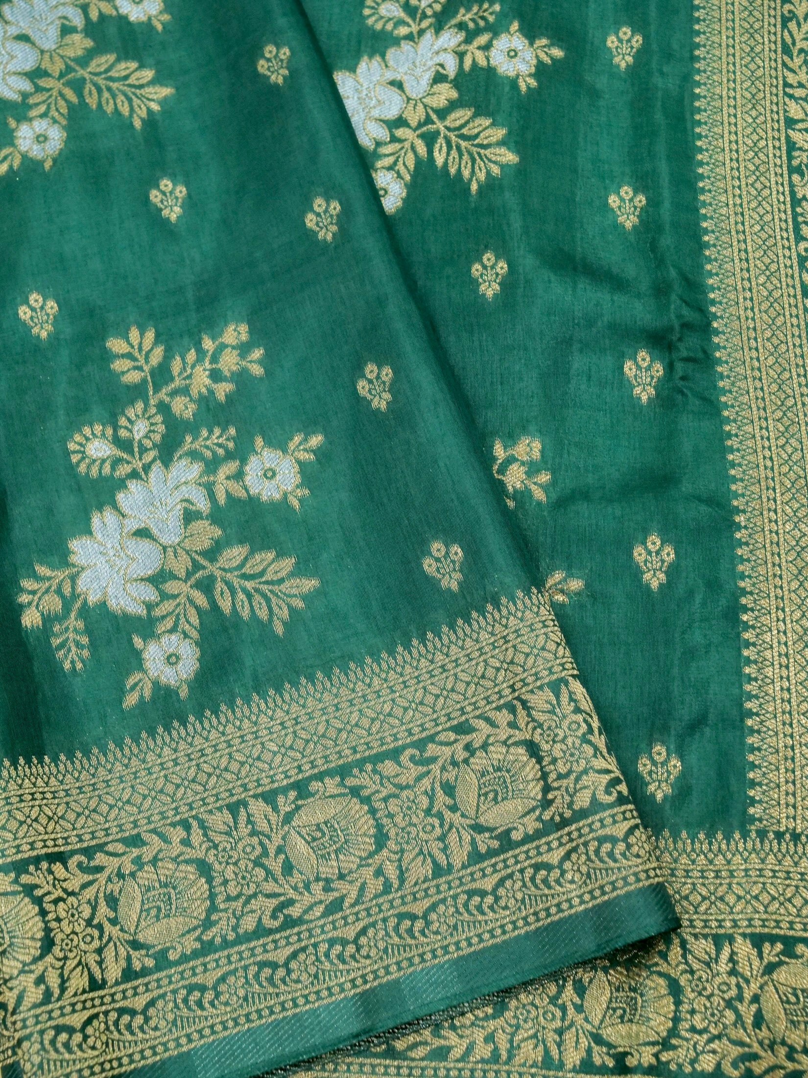 Emerald Green Banarasi Dola Silk Saree - Image 3