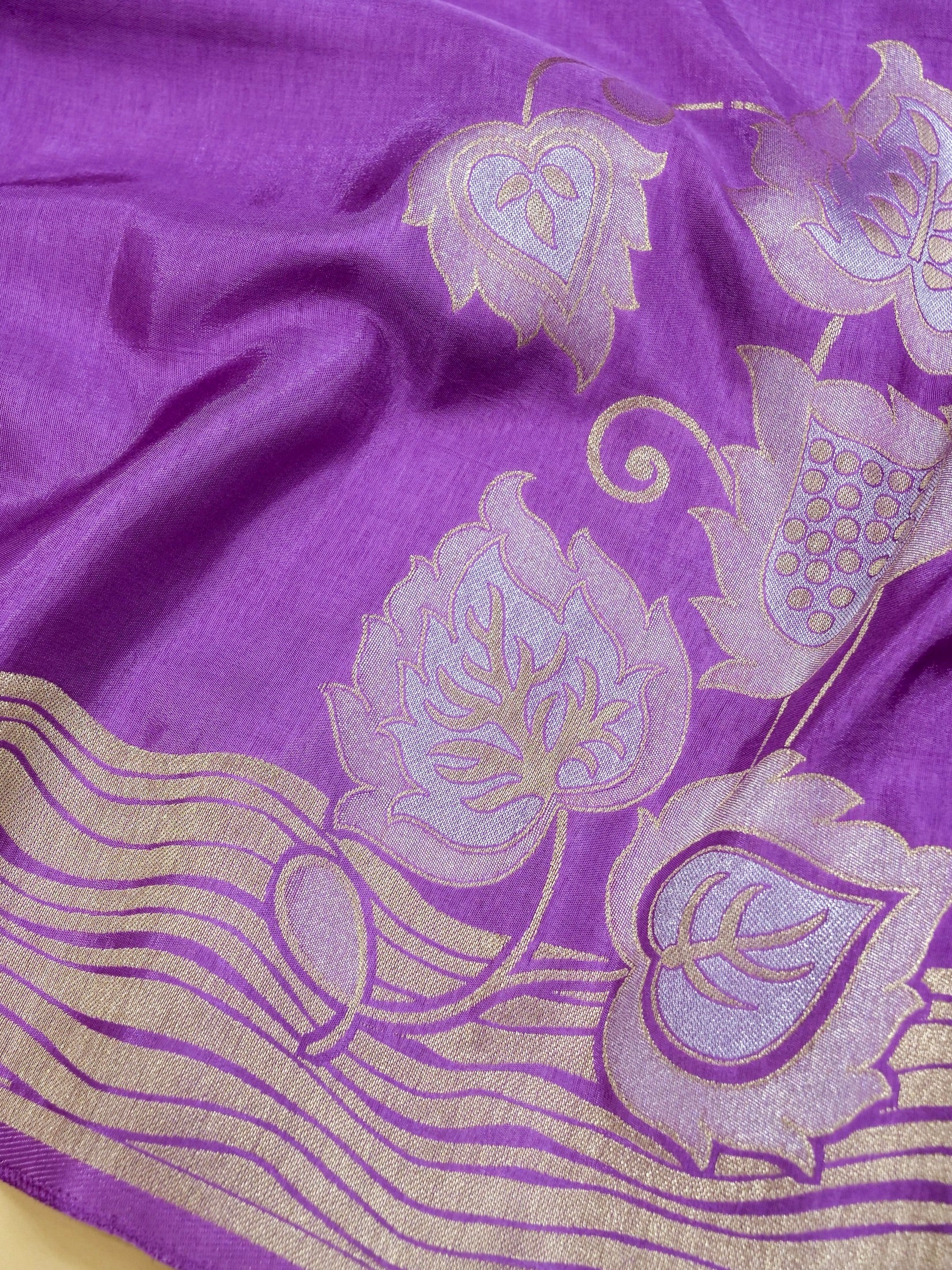 Lavender Purple Banarasi Dola Silk Saree - Image 4