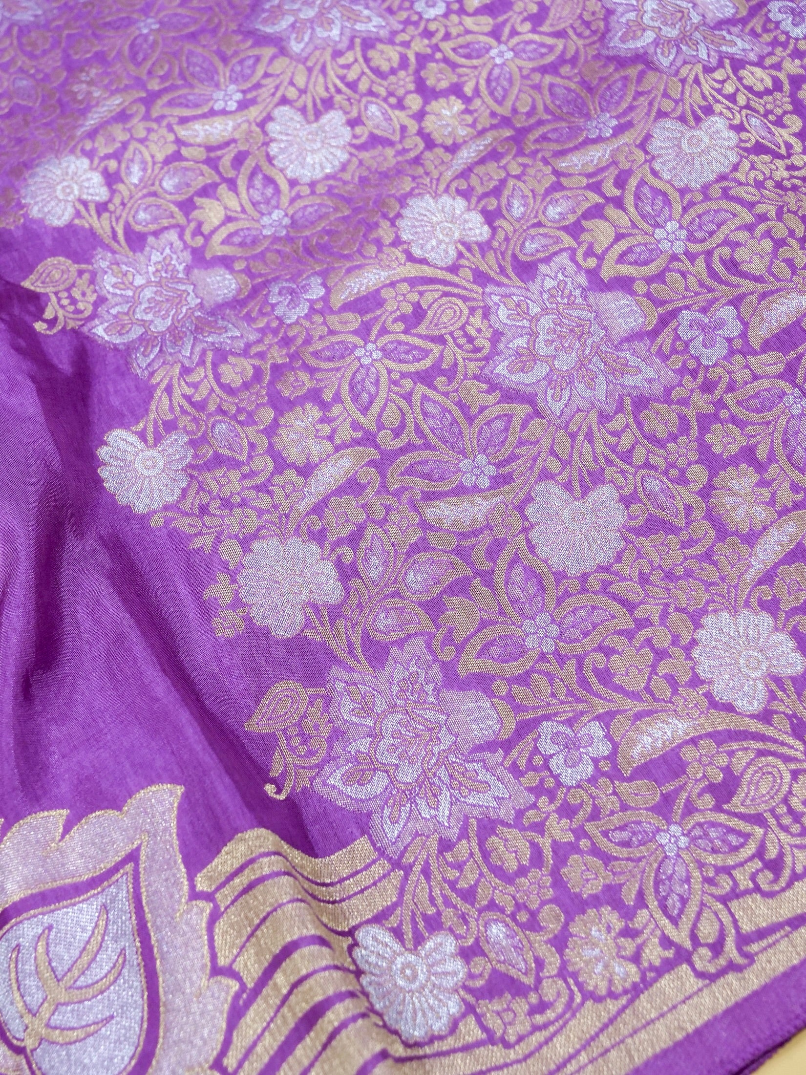 Lavender Purple Banarasi Dola Silk Saree - Image 5