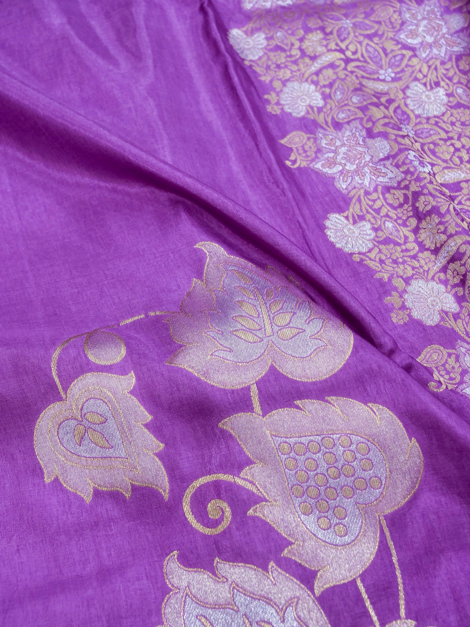 Lavender Purple Banarasi Dola Silk Saree - Image 6