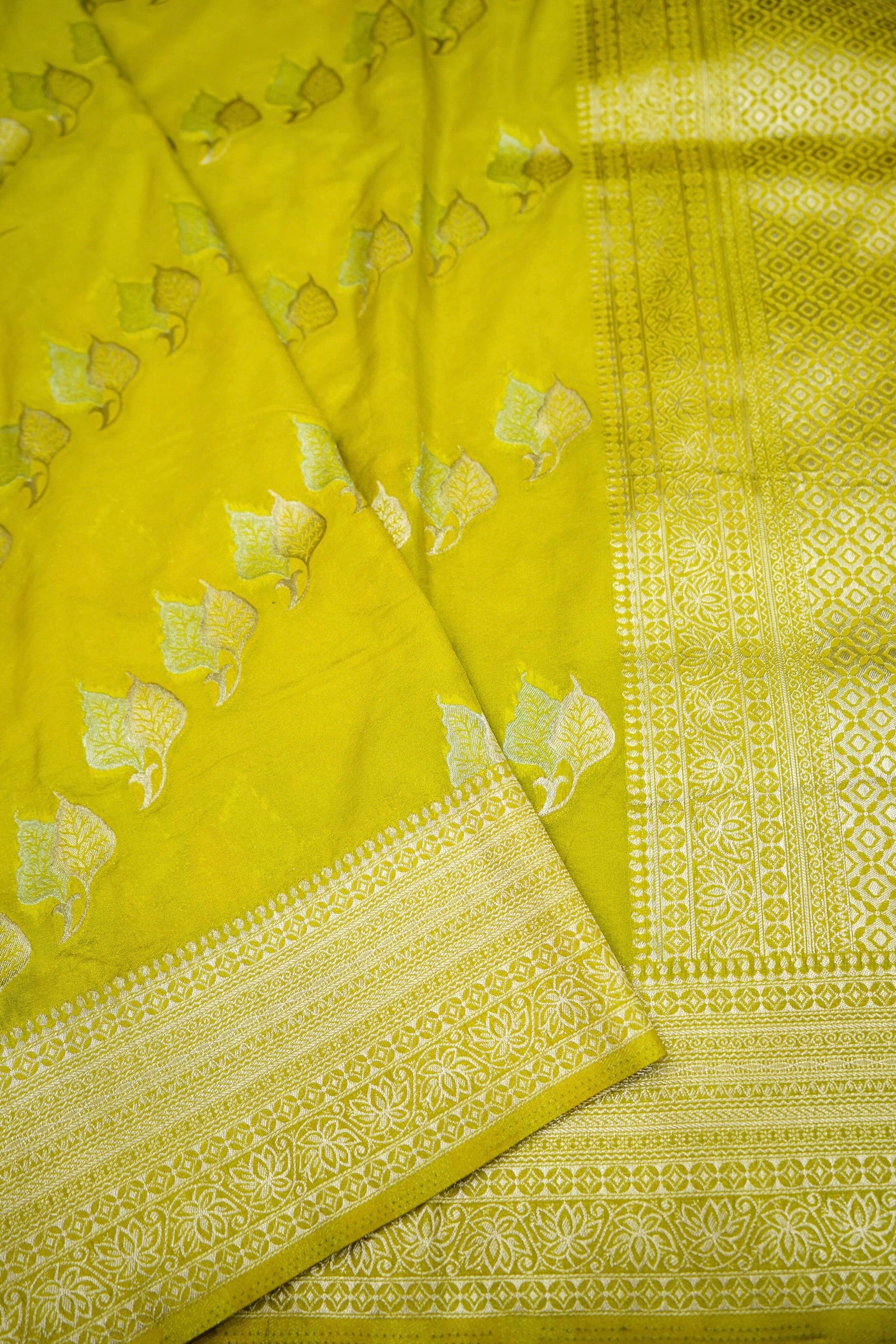 Lime Yellow Banarasi Georgette Saree - Image 3