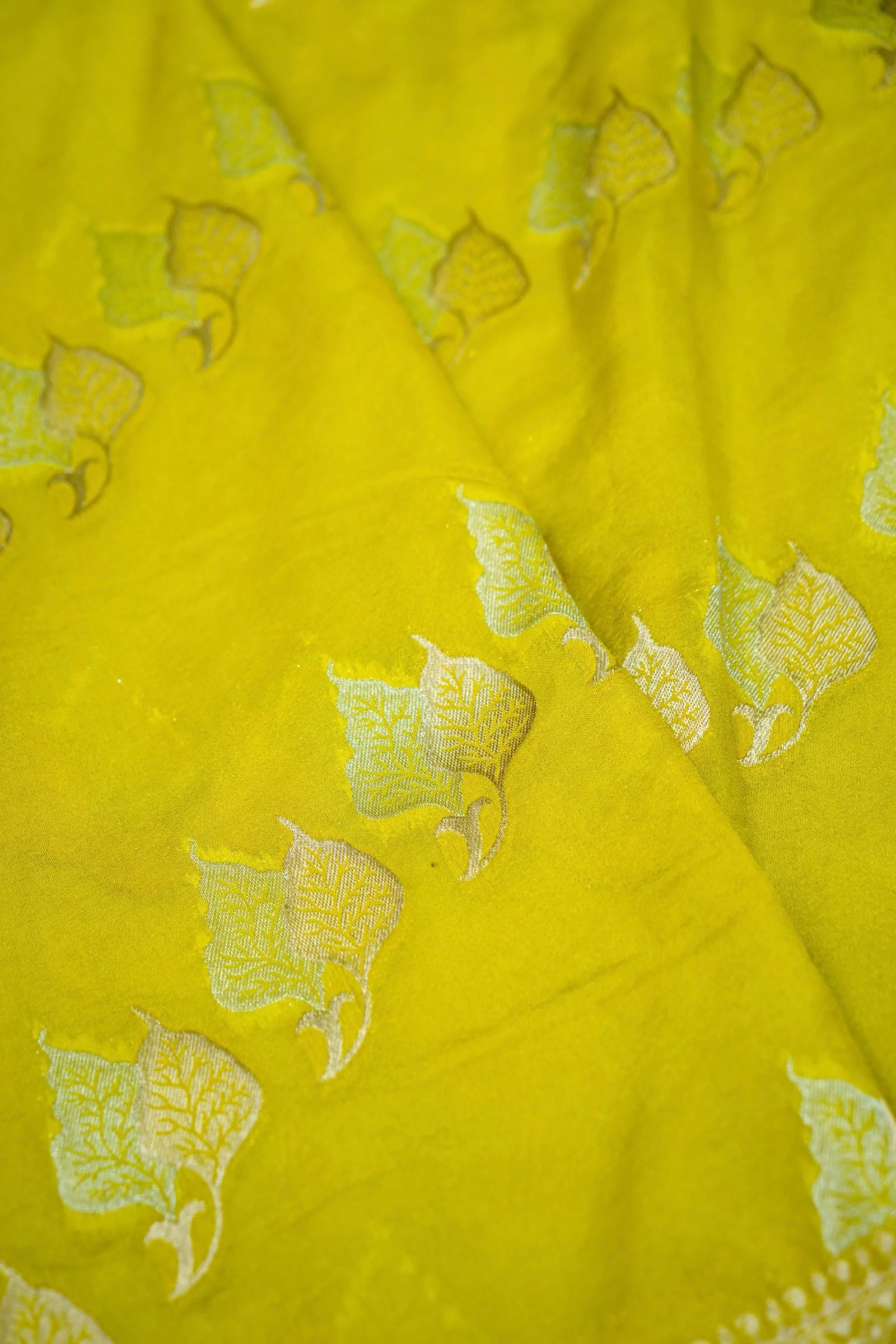 Lime Yellow Banarasi Georgette Saree - Image 4