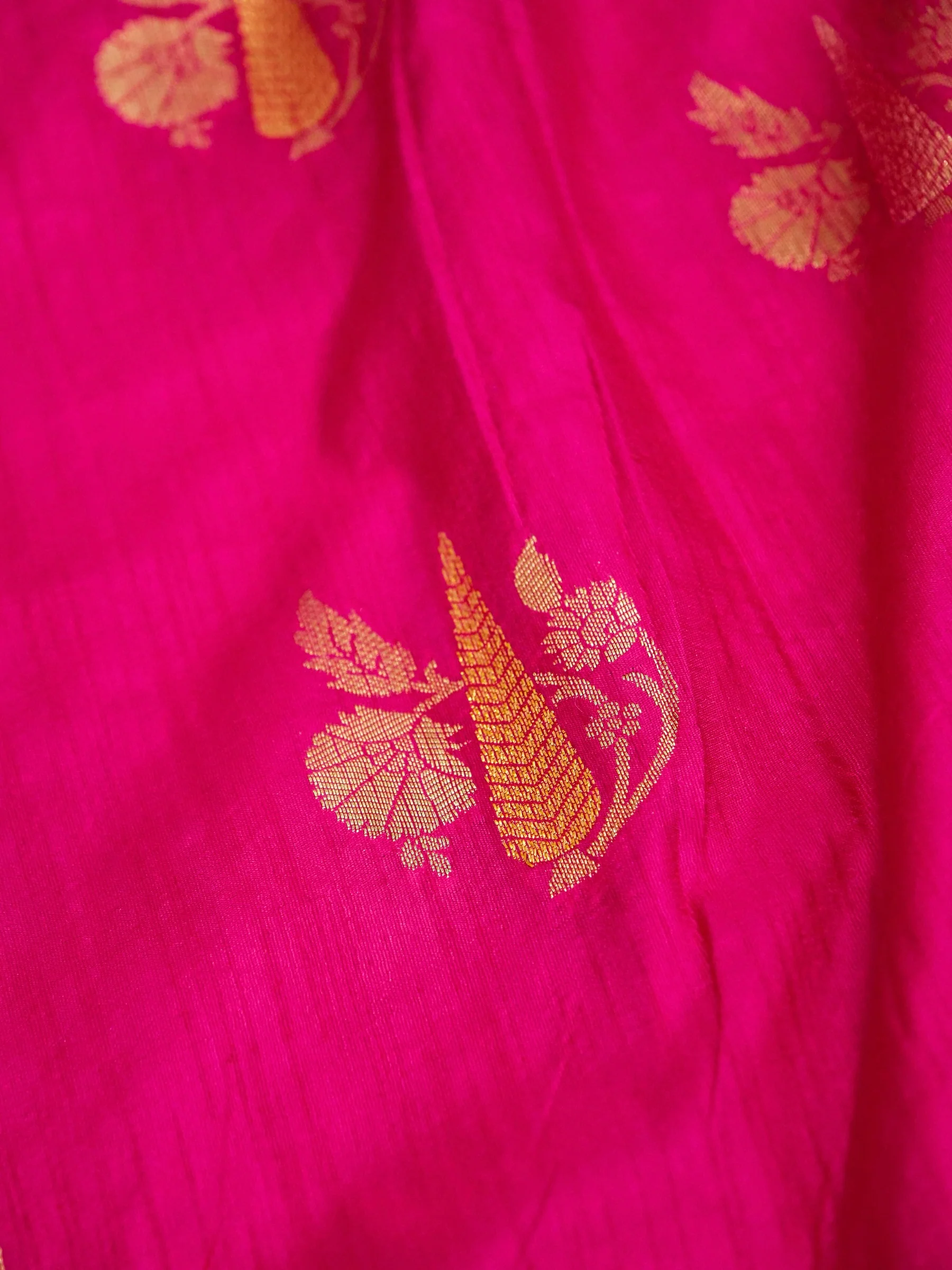 Rani Pink Banarasi Dupion Silk Saree - Image 5