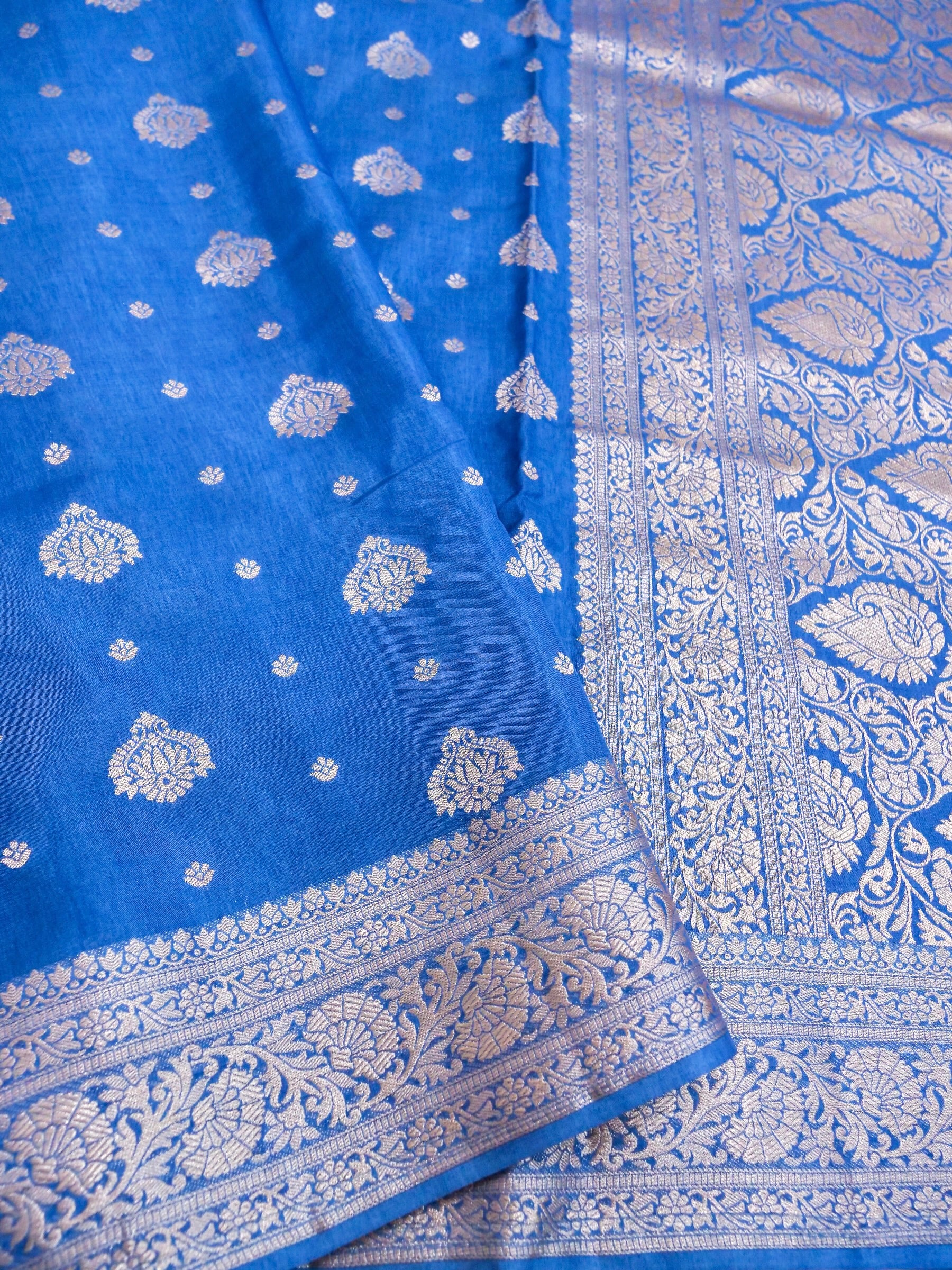 Royal Blue Banarasi Dola Silk Saree - Image 3