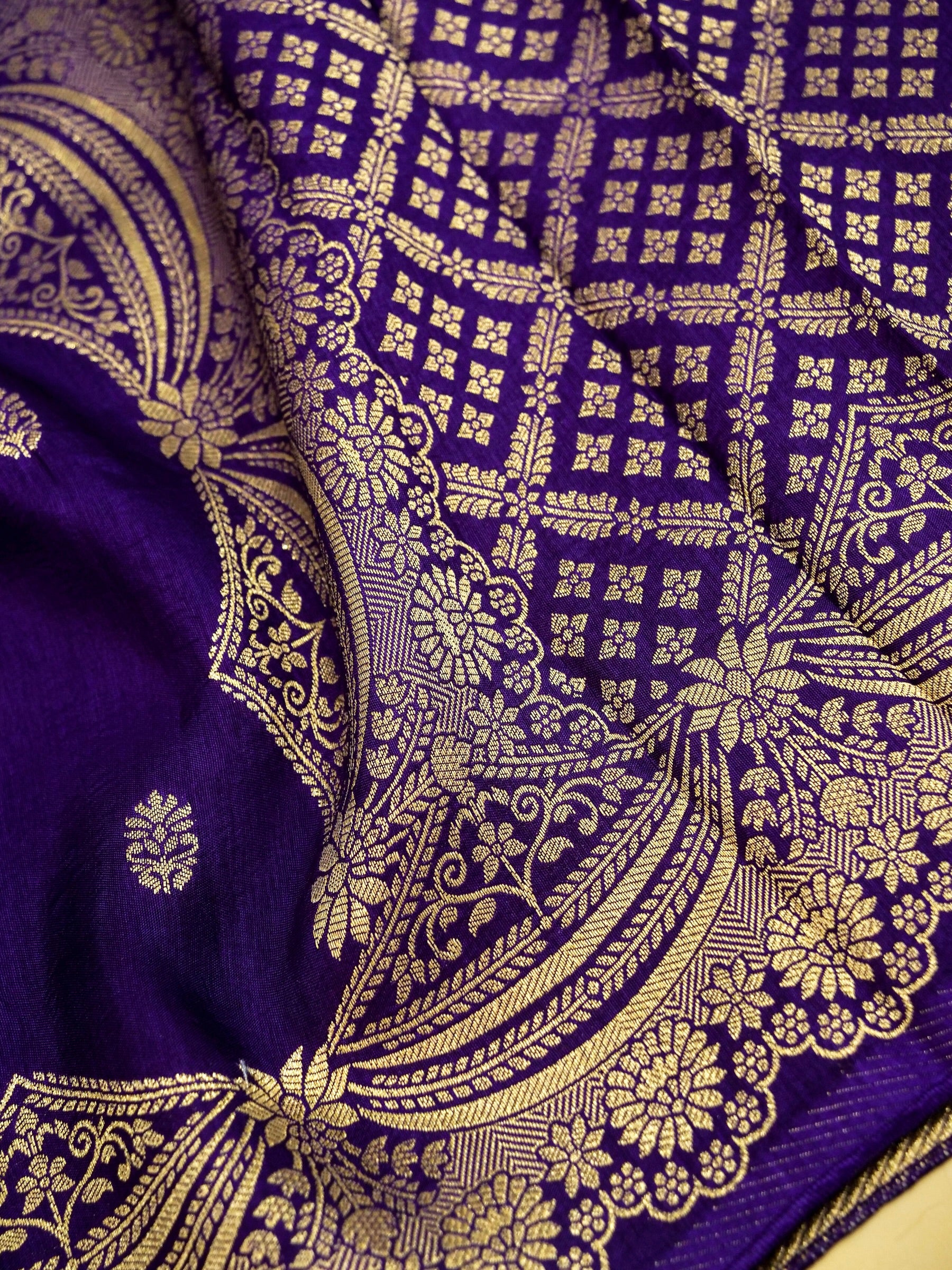 Royal Blue Banarasi Dola Silk Saree - Image 5