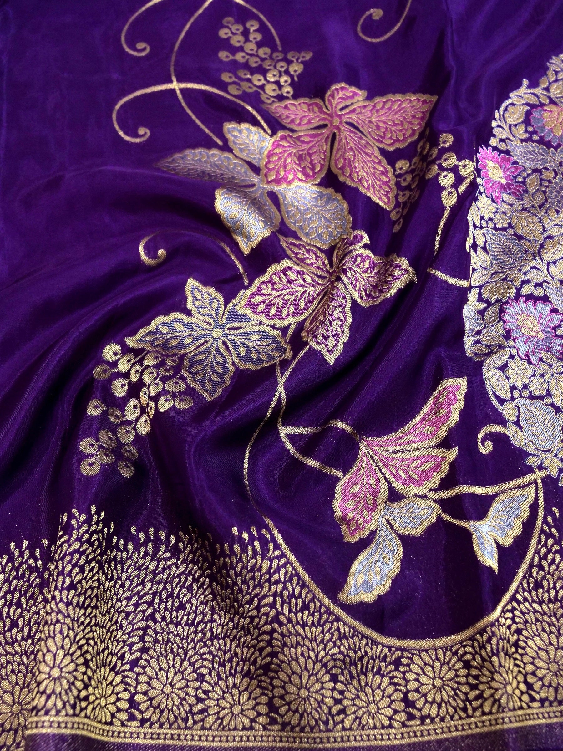 Royal Purple Banarasi Silk Saree - Image 4