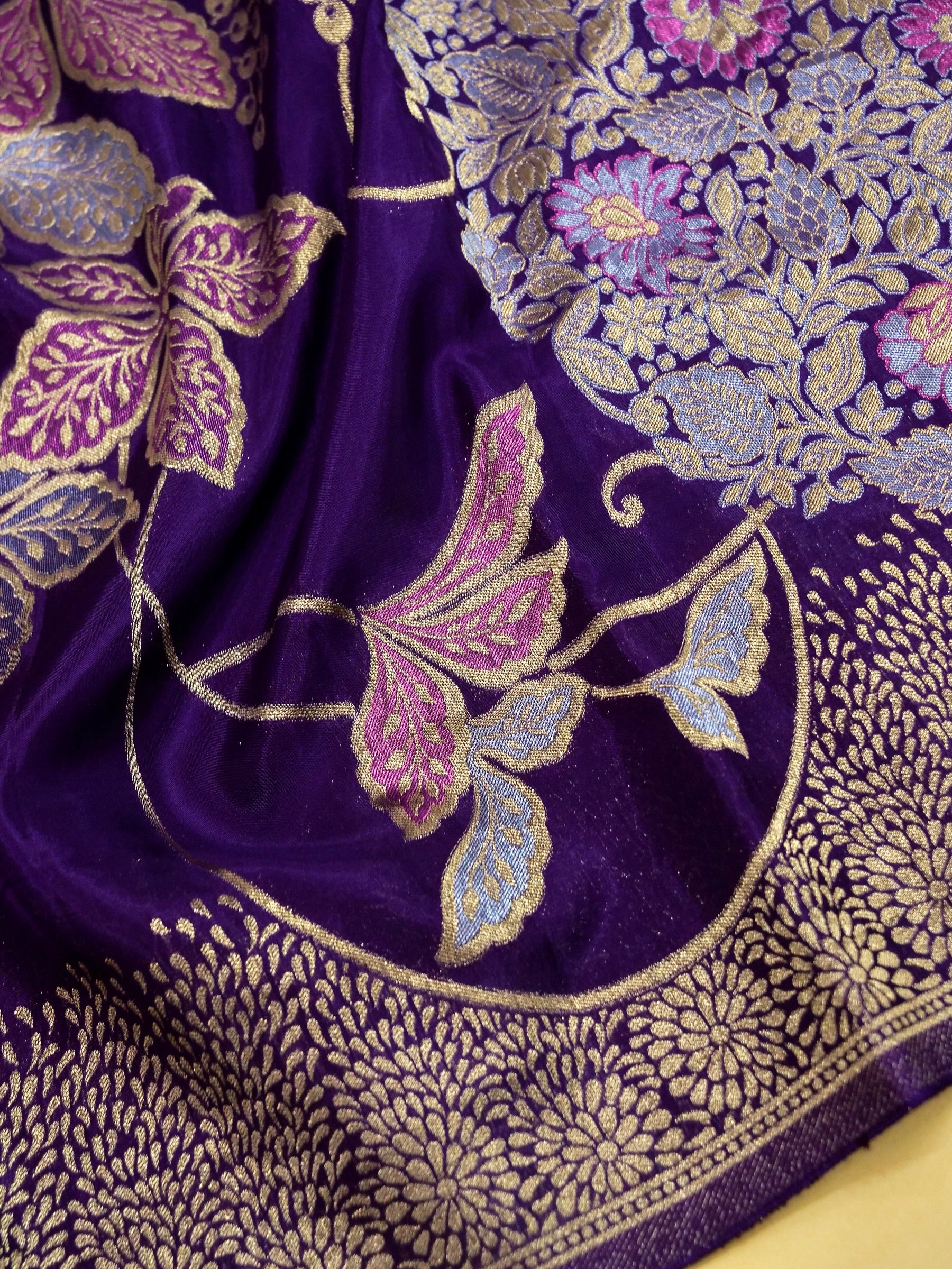 Royal Purple Banarasi Silk Saree - Image 5